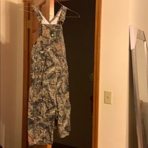 Boys Camo bibs size 7